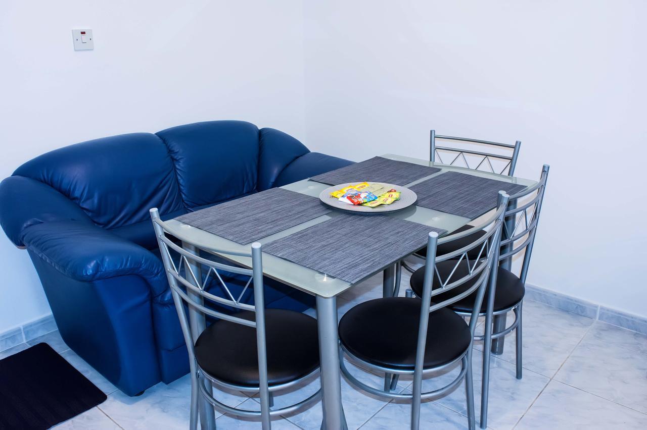 Pafia 3 Holiday Apartment Paphos Exteriör bild